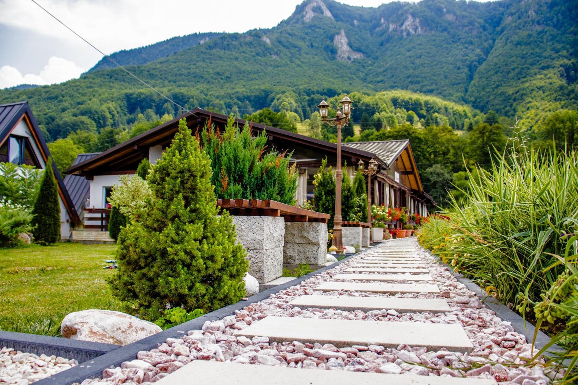 Ge-Lux Vila Incesti Exterior foto