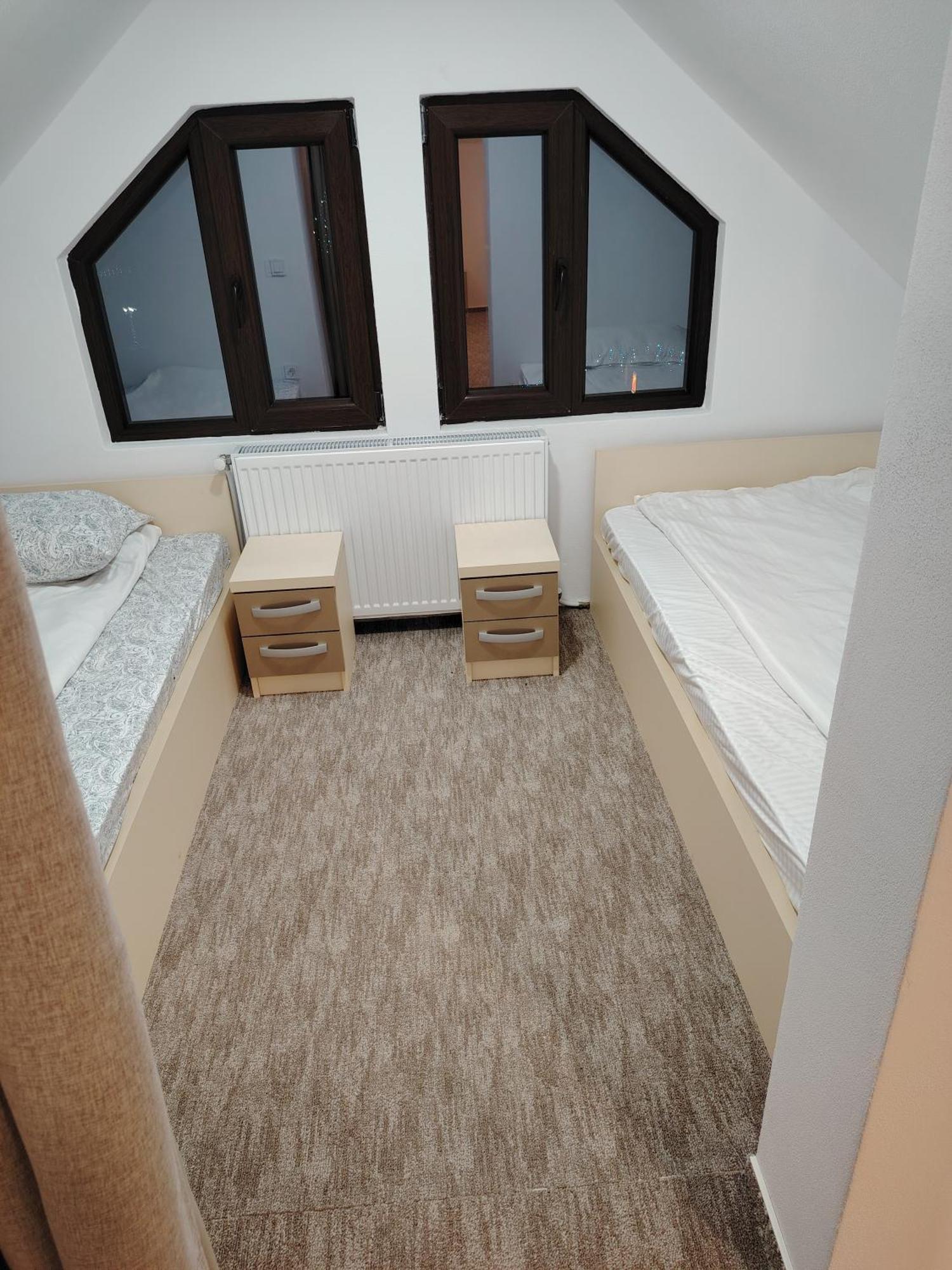 Ge-Lux Vila Incesti Exterior foto